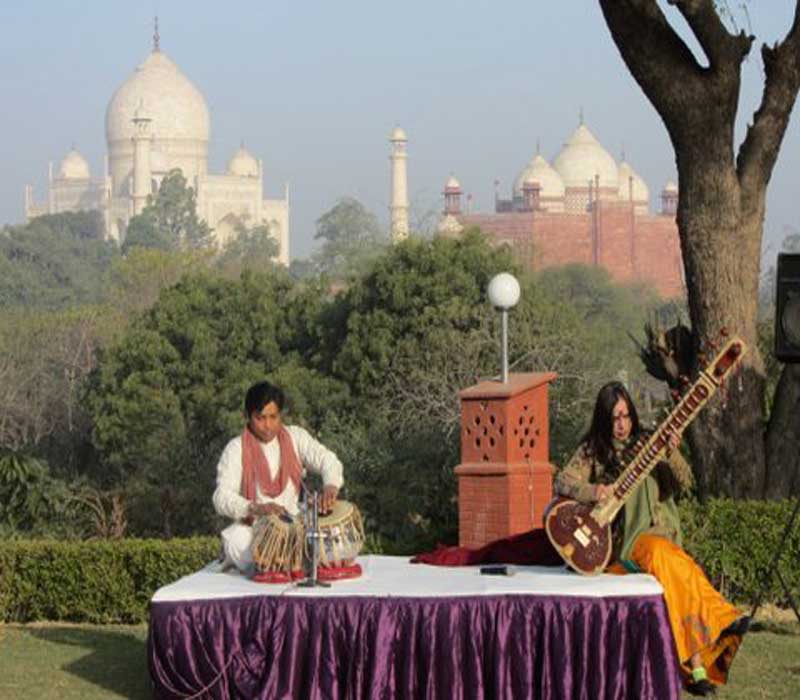 Indian Luxury Train journeys: Taj Mahal