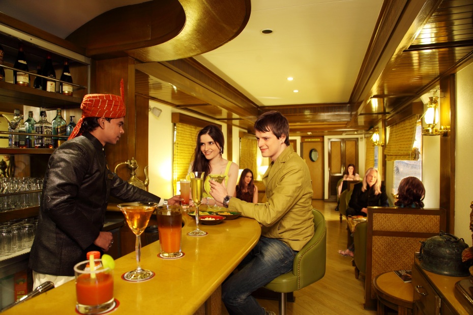 Maharajas Express Safari Bar